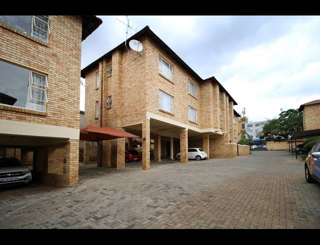 2 BEDROOM APARTMENT FOR SALE IN FAIRLAND